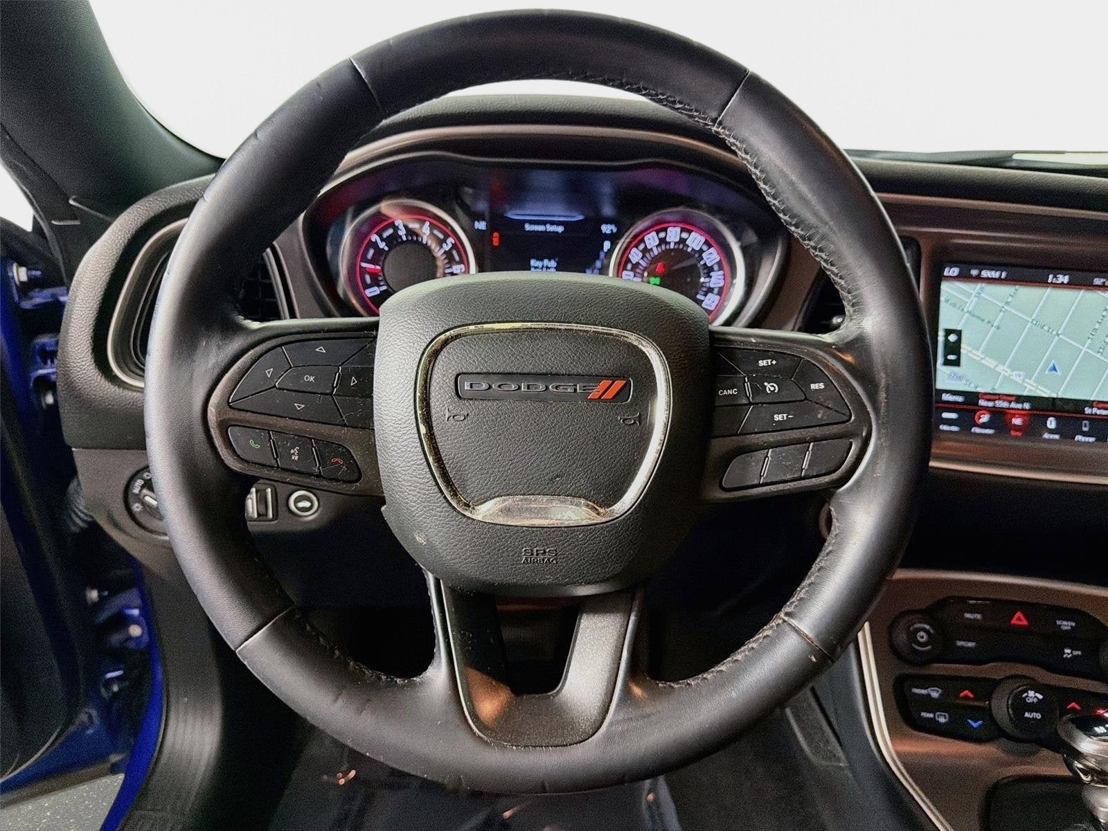 Used 2022 Dodge Challenger SXT RWD image 13