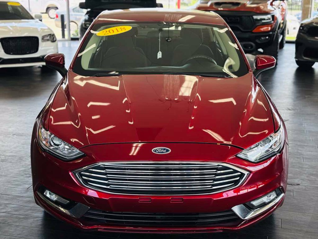 Used 2018 Ford Fusion SE w/ Fusion SE Technology Package FWD image 16