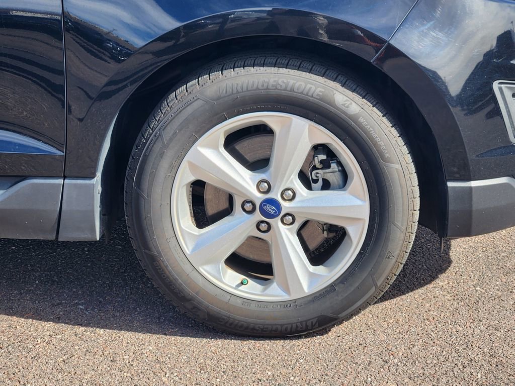Used 2018 Ford Edge SE image 29