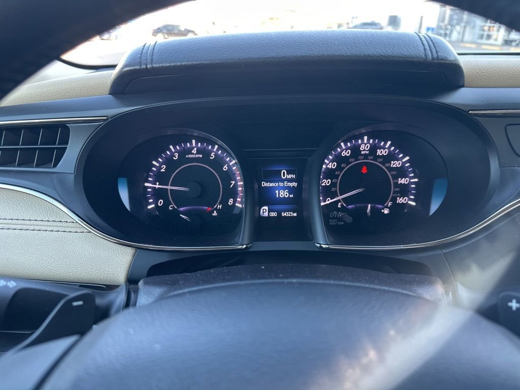 Used 2016 Toyota Avalon Limited w/ Toyota Safety Sense Package FWD image 14