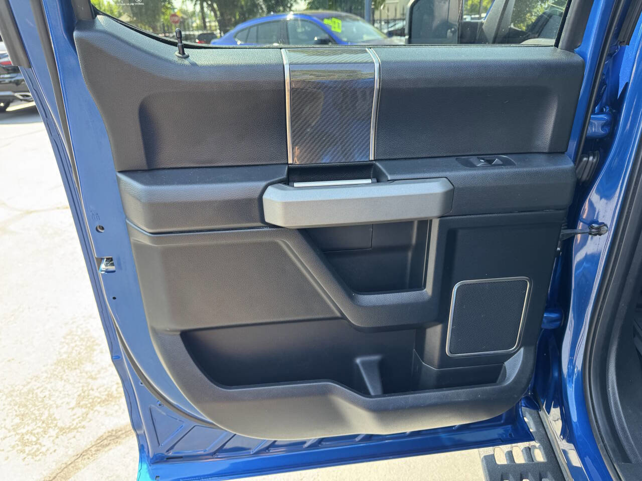 Used 2018 Ford F150 Raptor w/ Equipment Group 802A Luxury image 16