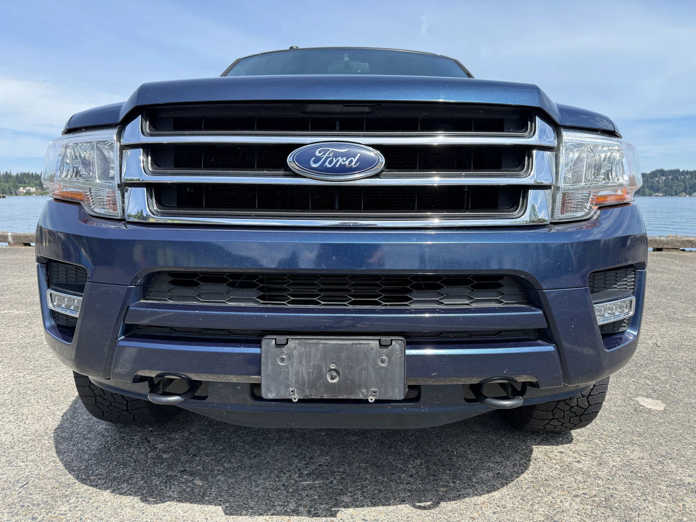 Used 2017 Ford Expedition XLT AWD/4WD image 8