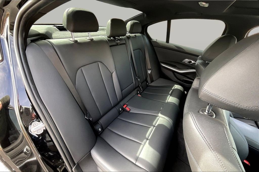 Used 2019 BMW 330i xDrive Sedan w/ Convenience Package image 24