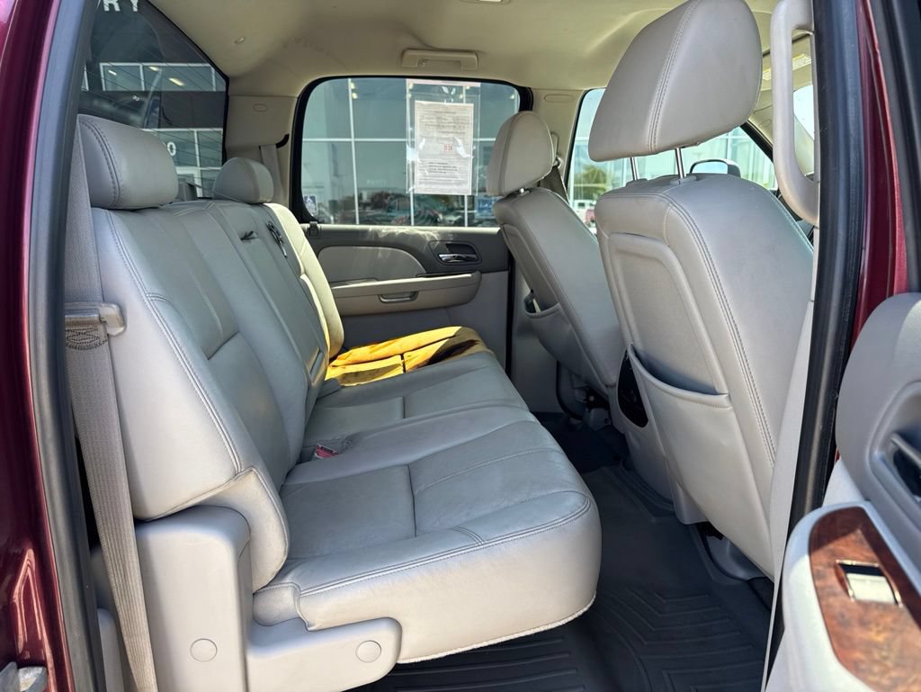 Used 2008 Chevrolet Silverado 2500 LTZ w/ Safety Package AWD/4WD image 22