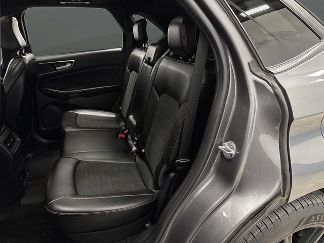 Used 2022 Ford Edge ST-Line image 29
