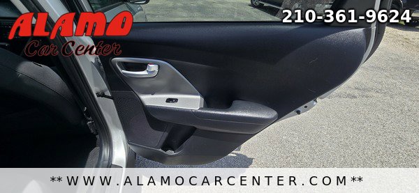 Used 2019 Kia Niro FE FWD image 21