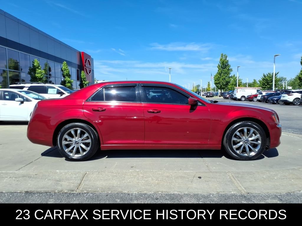 Used 2014 Chrysler 300 S AWD/4WD image 8