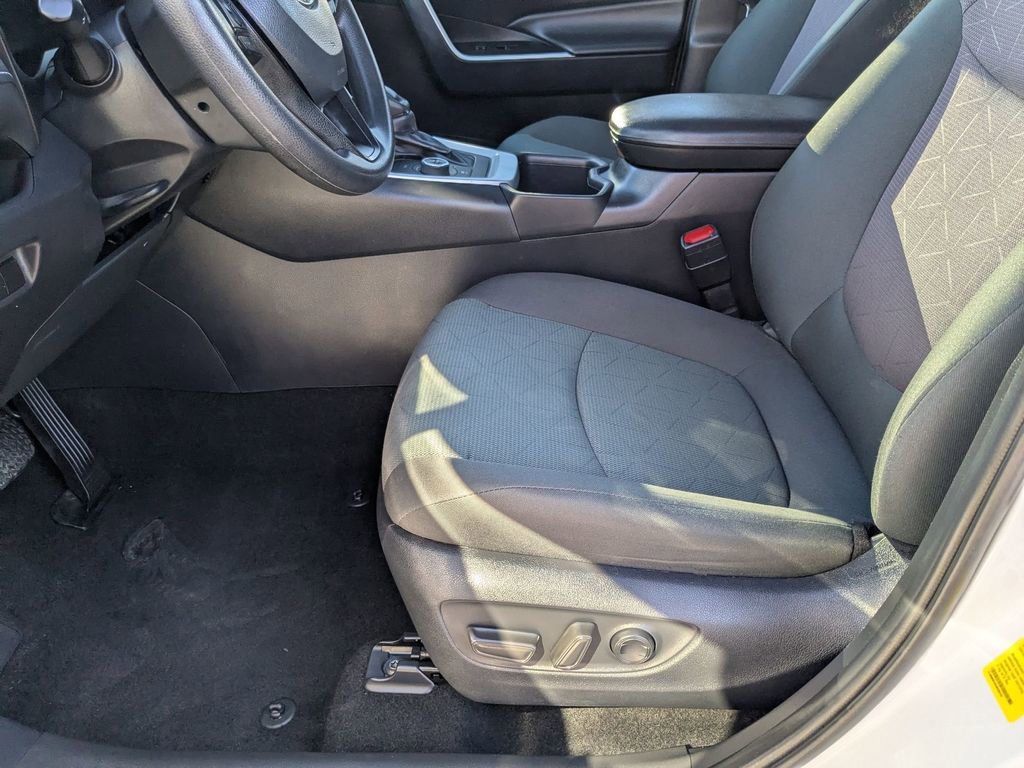 Used 2025 Toyota RAV4 XLE image 11
