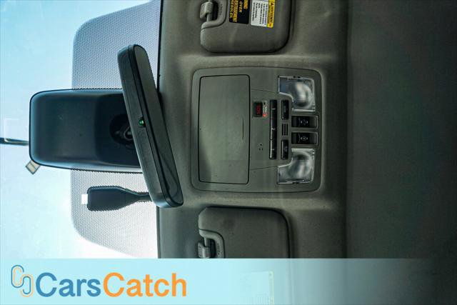 Used 2017 Toyota Highlander Limited Platinum AWD/4WD image 18