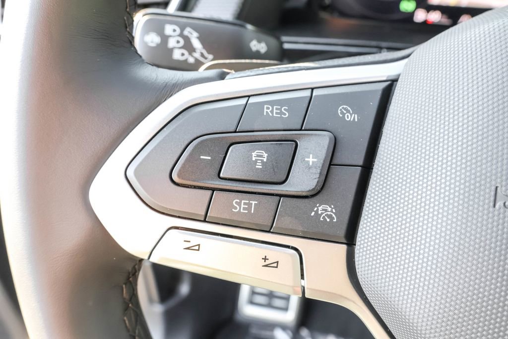 New 2026 Volkswagen Atlas Cross Sport SEL Premium R-Line image 26
