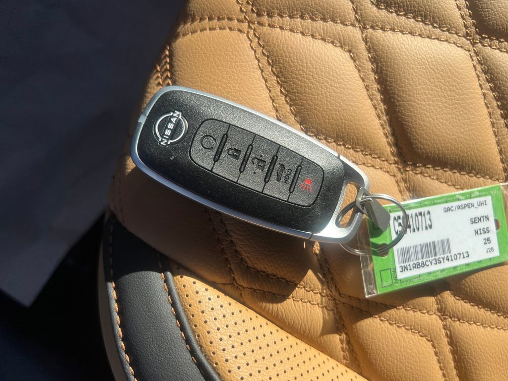 New 2025 Nissan Sentra SV w/ SV Premium Package image 29