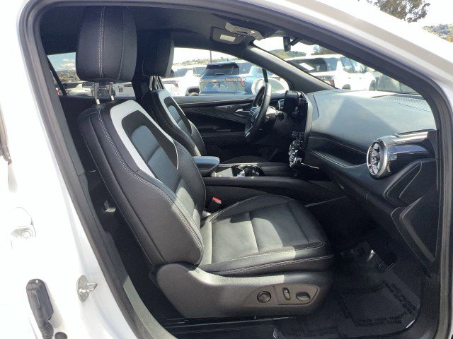 Used 2024 Chevrolet Blazer EV LT image 27