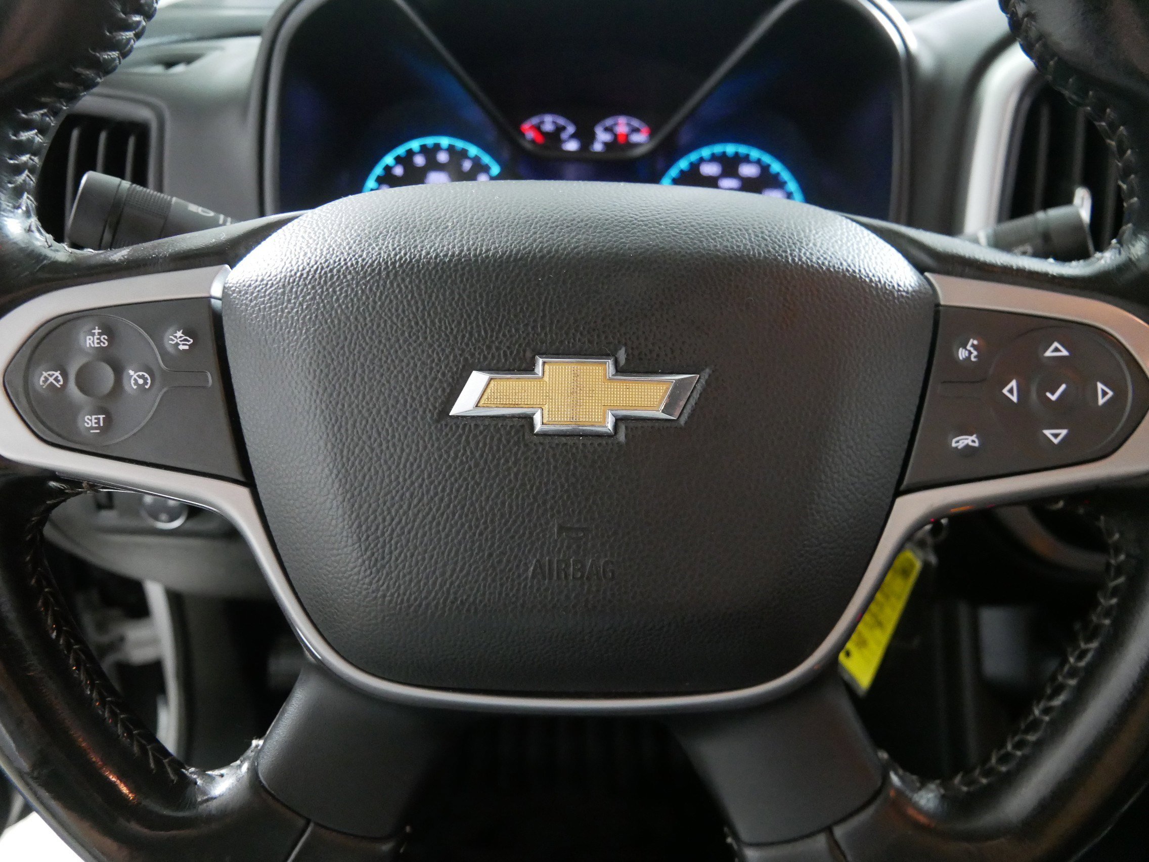 Used 2020 Chevrolet Colorado LT w/ Safety Package image 25