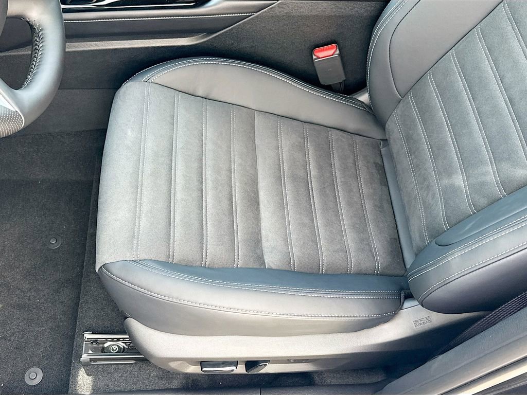 New 2026 Mitsubishi Outlander LE FWD image 19