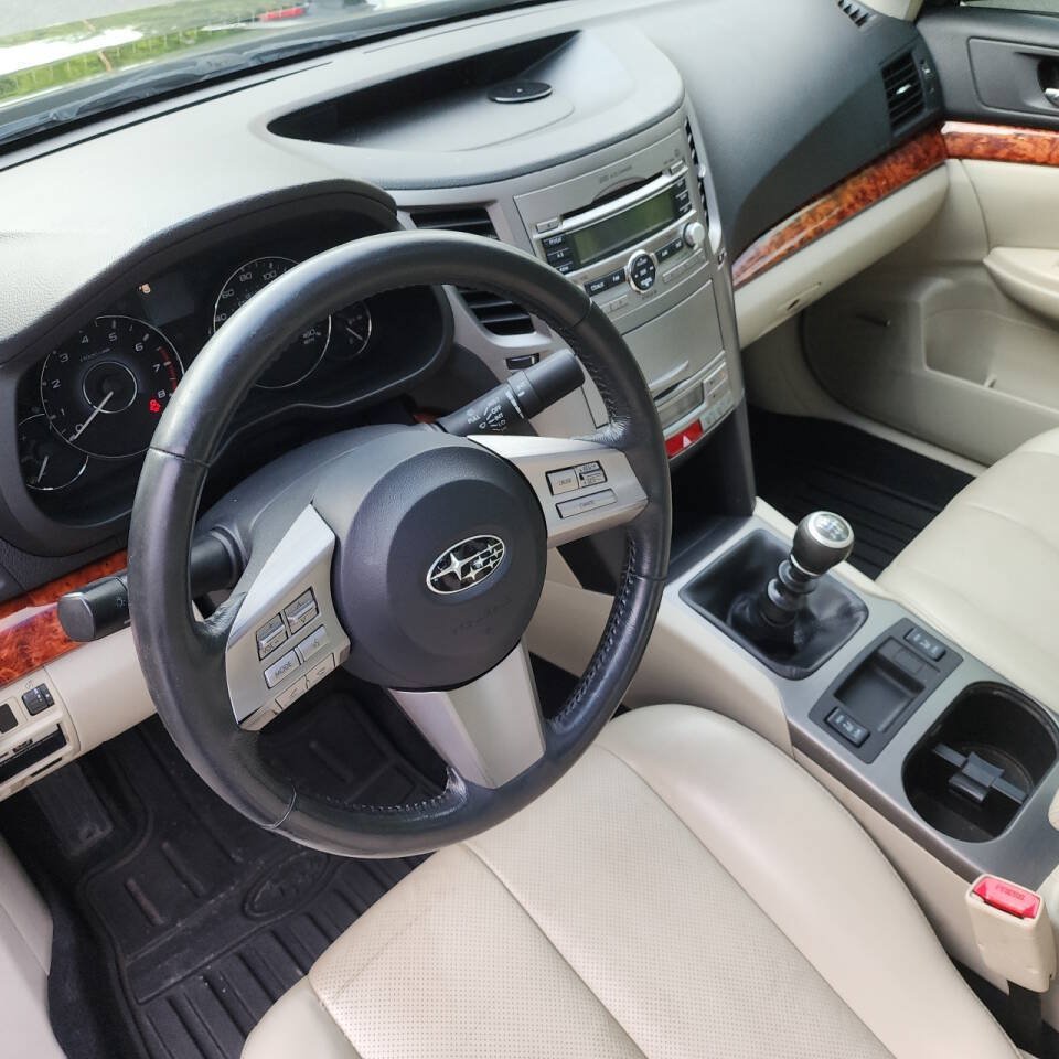 Used 2010 Subaru Legacy 2.5GT Limited AWD/4WD image 11