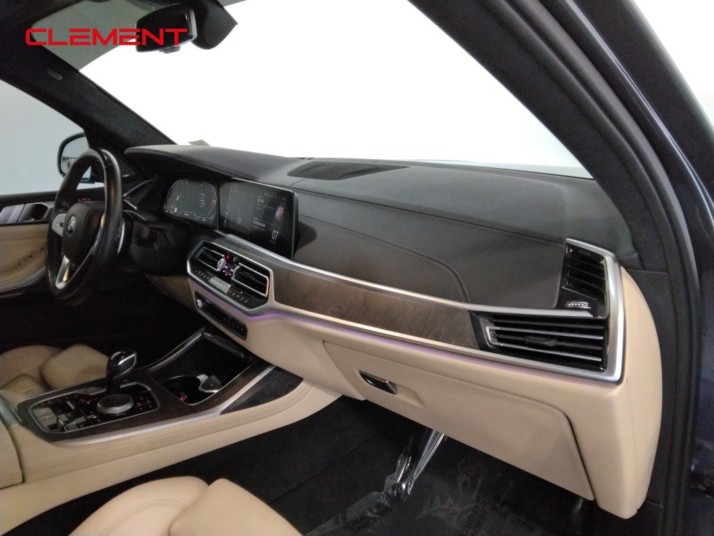 Used 2021 BMW X7 xDrive40i w/ Premium Package image 48