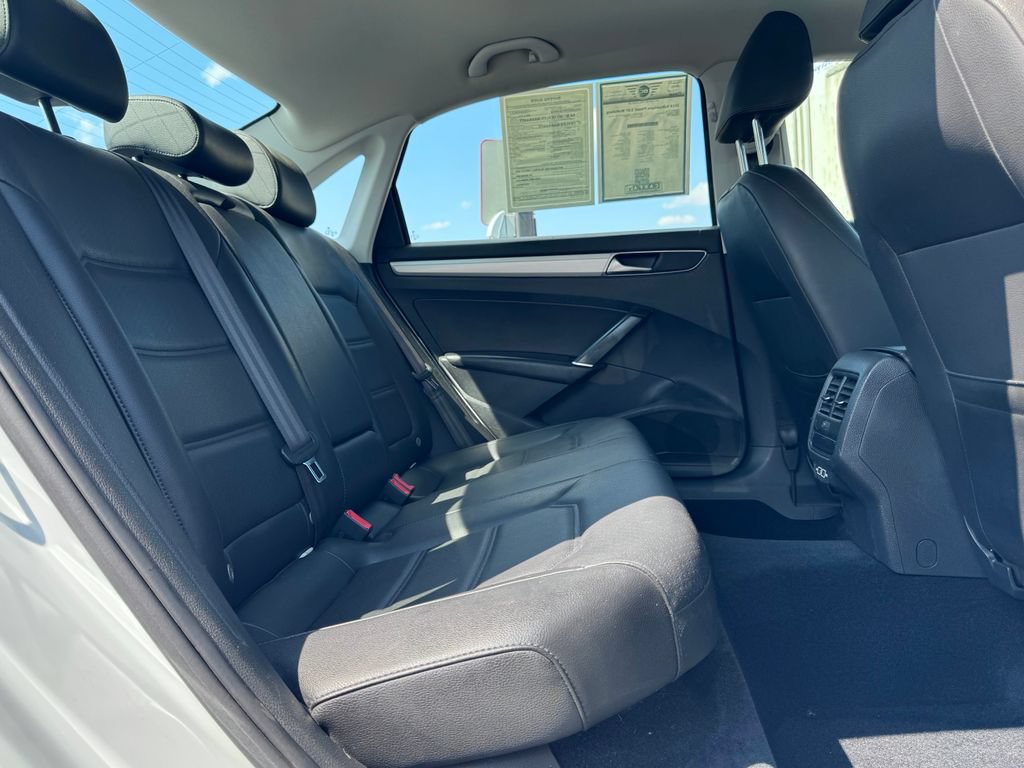 Used 2019 Volkswagen Passat 2.0T Wolfsburg FWD image 14