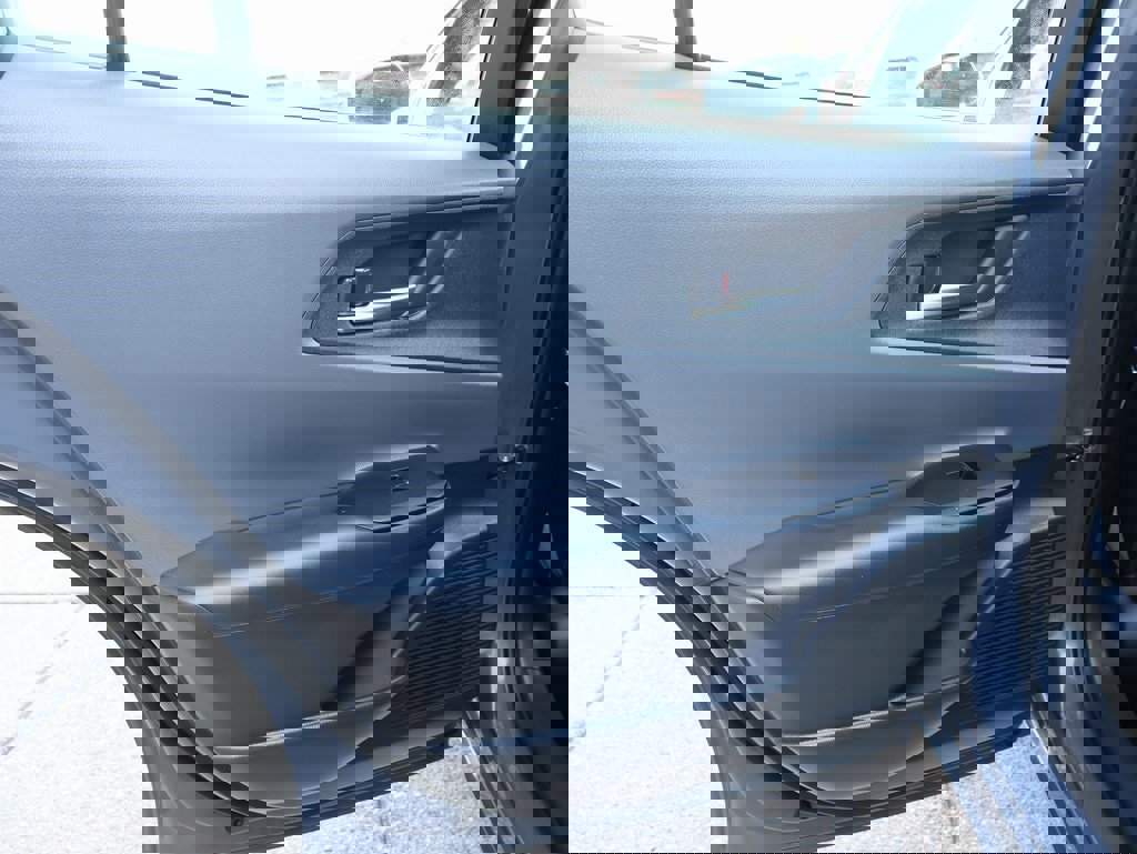 Used 2024 Toyota Prius Limited image 18