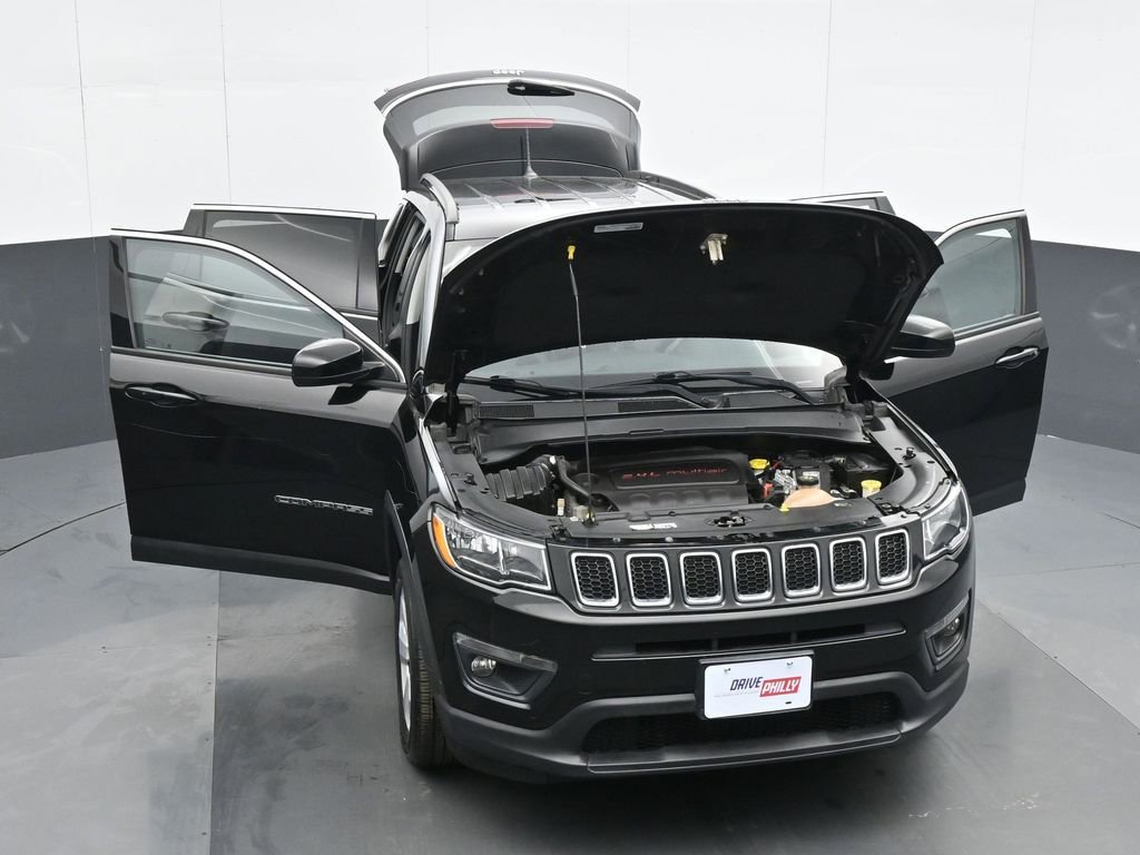Used 2018 Jeep Compass Latitude w/ Popular Equipment Group image 34