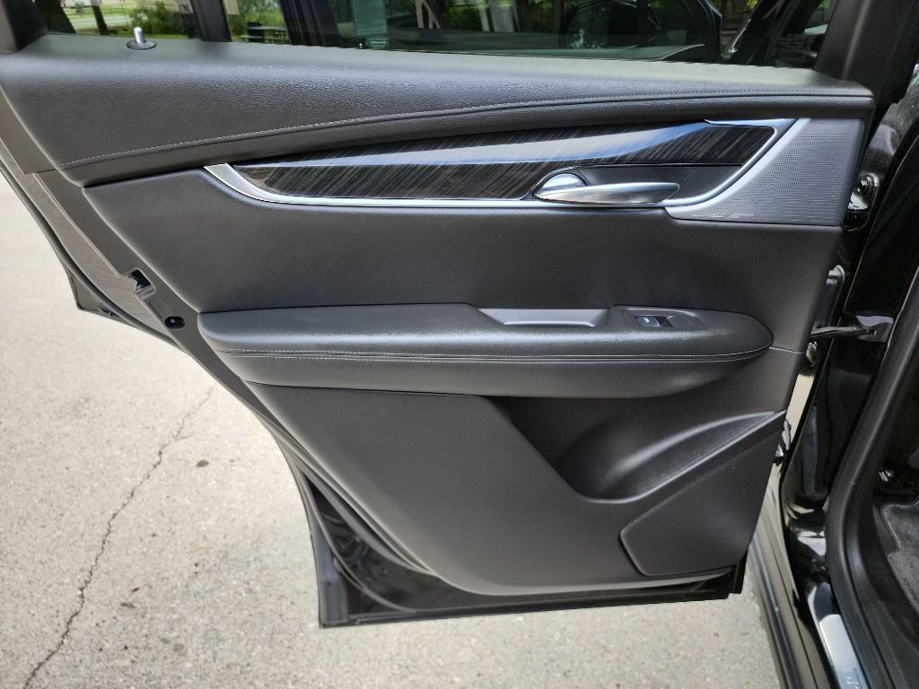 Used 2020 Cadillac XT6 Premium Luxury FWD image 26