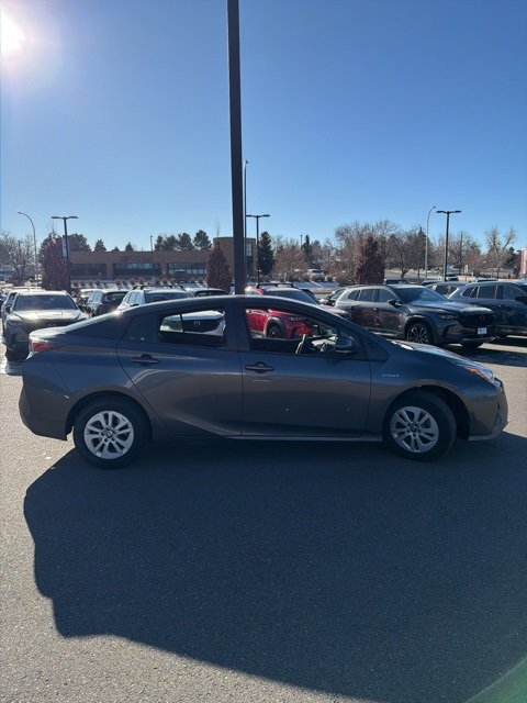 Used 2017 Toyota Prius Two image 3