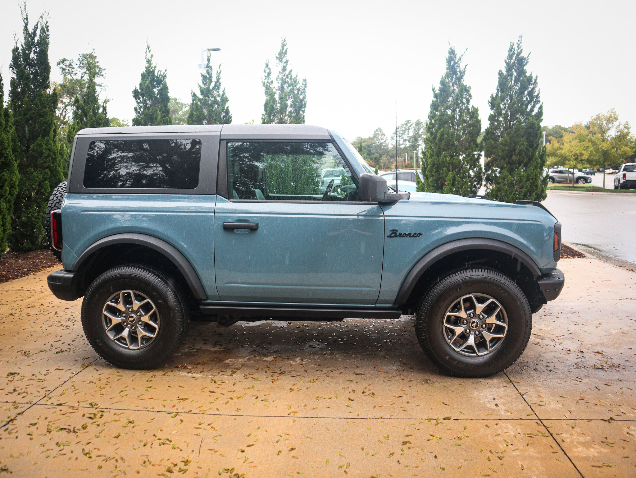 Used 2021 Ford Bronco Badlands image 11