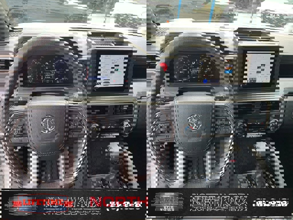 Used 2024 Toyota Tacoma TRD Off-Road image 8