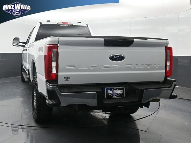 Used 2025 Ford F250 XL w/ XL Chrome Package image 5