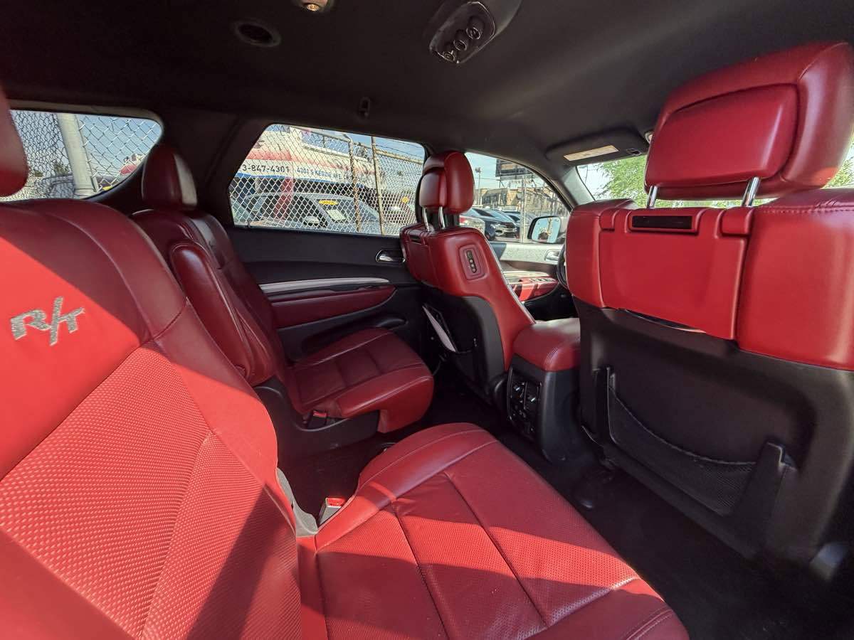 Used 2016 Dodge Durango R/T w/ Technology Group RWD image 32
