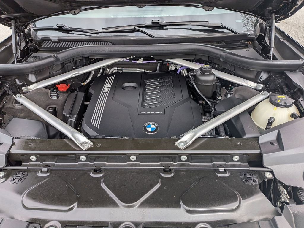 Used 2021 BMW X7 xDrive40i w/ Cold Weather Package image 20