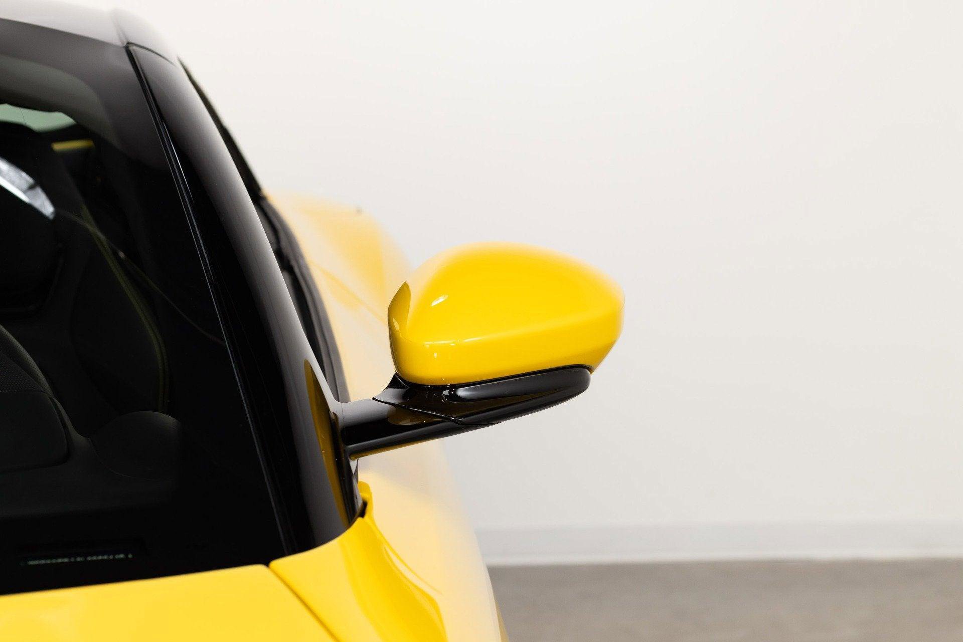 Certified 2020 Ferrari Portofino RWD image 33
