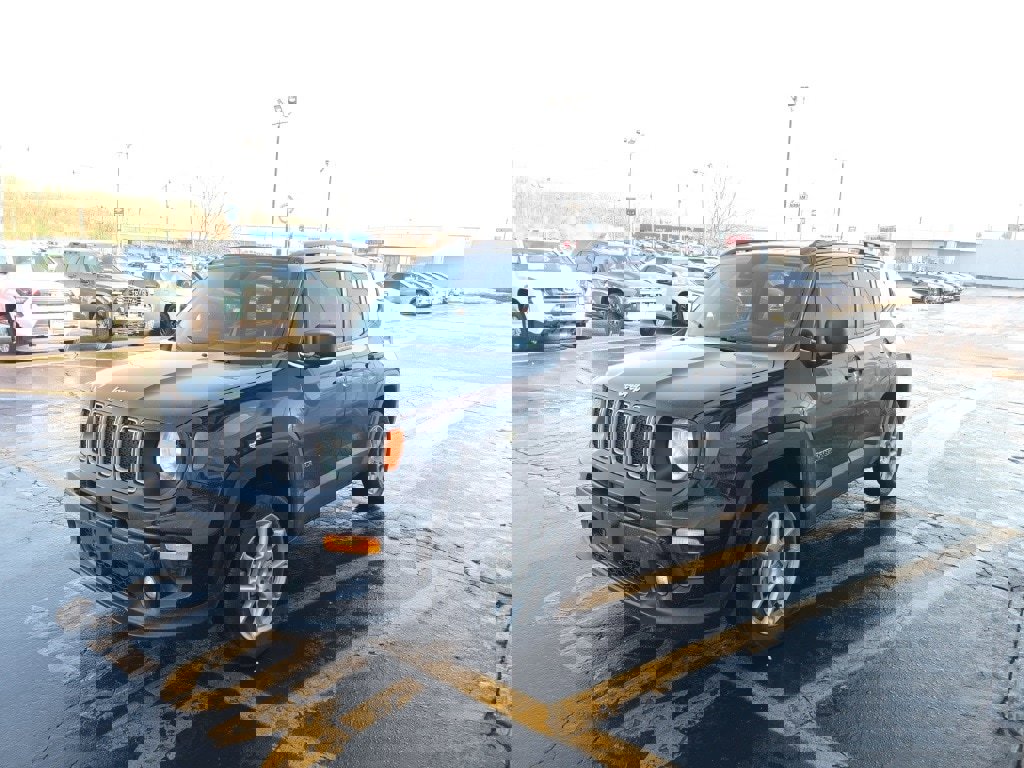 Used 2022 Jeep Renegade Latitude image 9