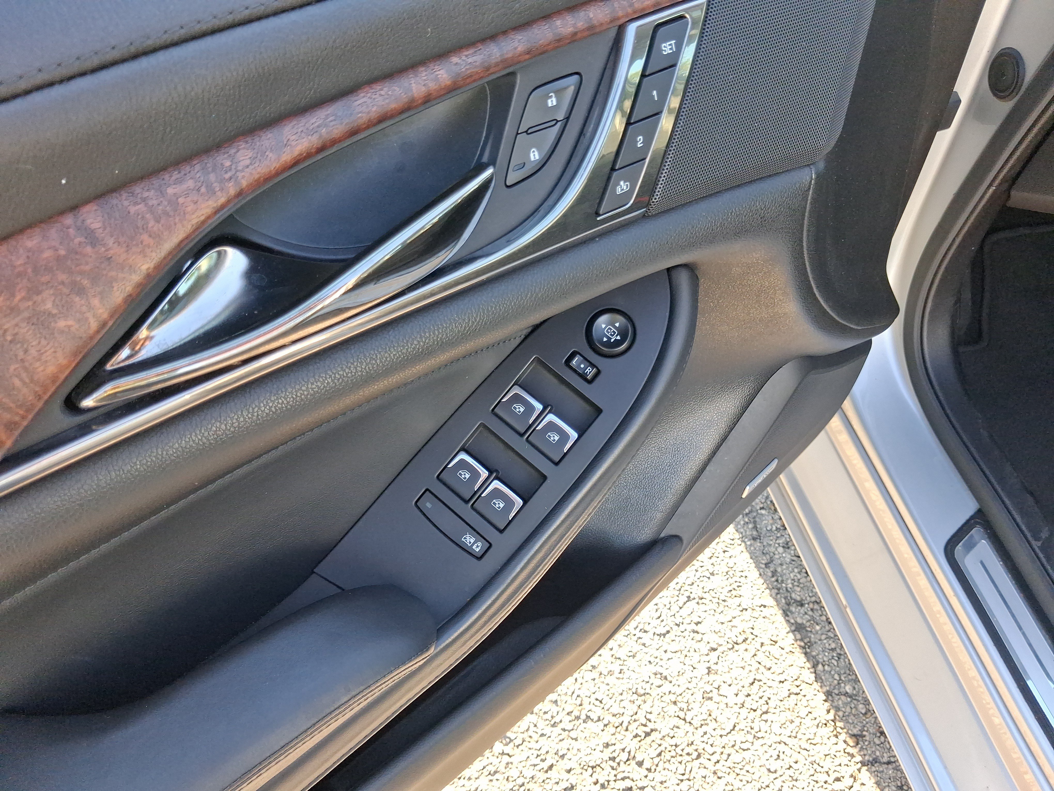 Used 2019 Cadillac CTS Luxury RWD image 14