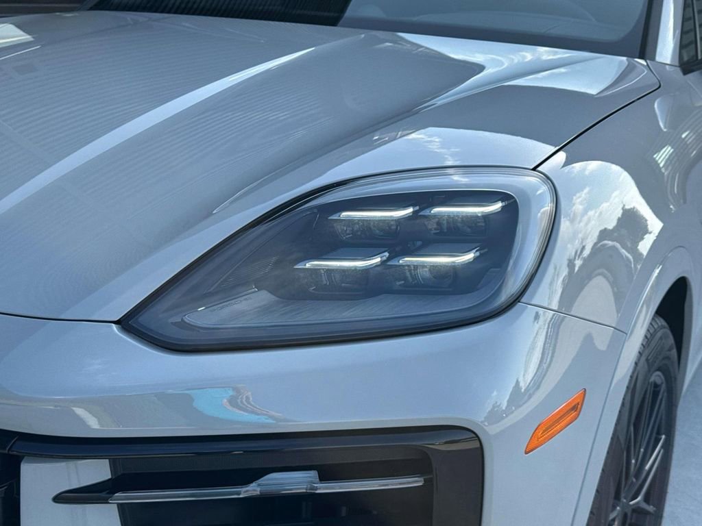 New 2026 Porsche Cayenne Coupe image 7