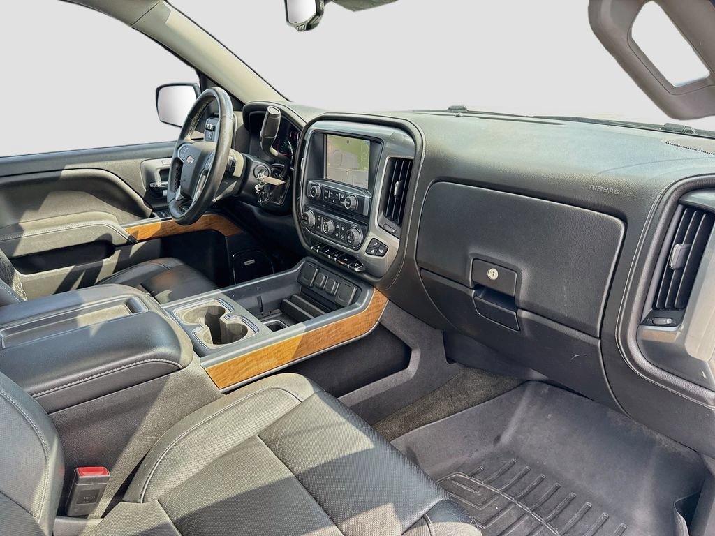 Used 2015 Chevrolet Silverado 1500 LTZ w/ LTZ Plus Package AWD/4WD image 30