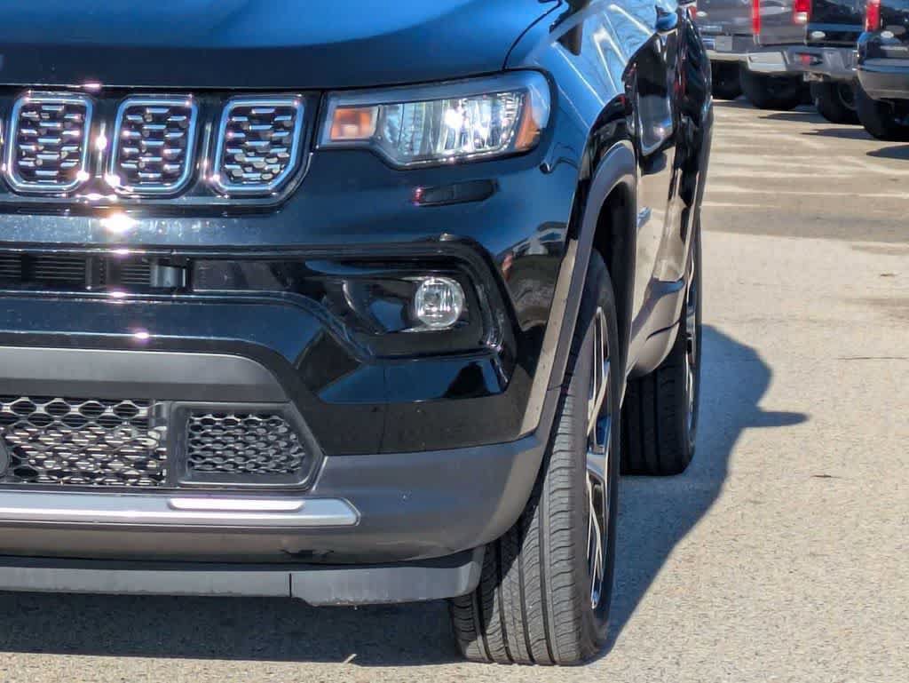 Used 2025 Jeep Compass Limited w/ Sun & Sound Group AWD/4WD image 10