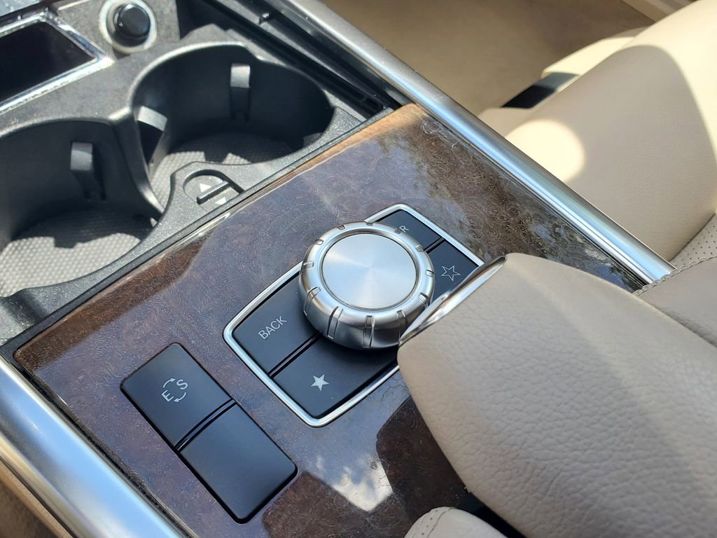 Used 2014 Mercedes-Benz E 350 4MATIC Sedan image 32