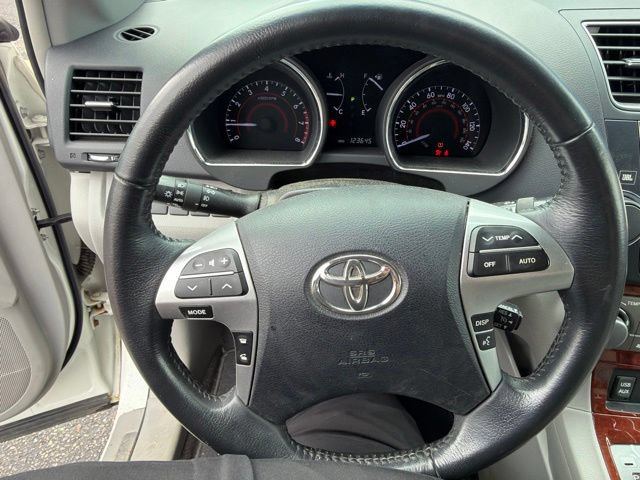 Used 2013 Toyota Highlander Limited AWD/4WD image 7