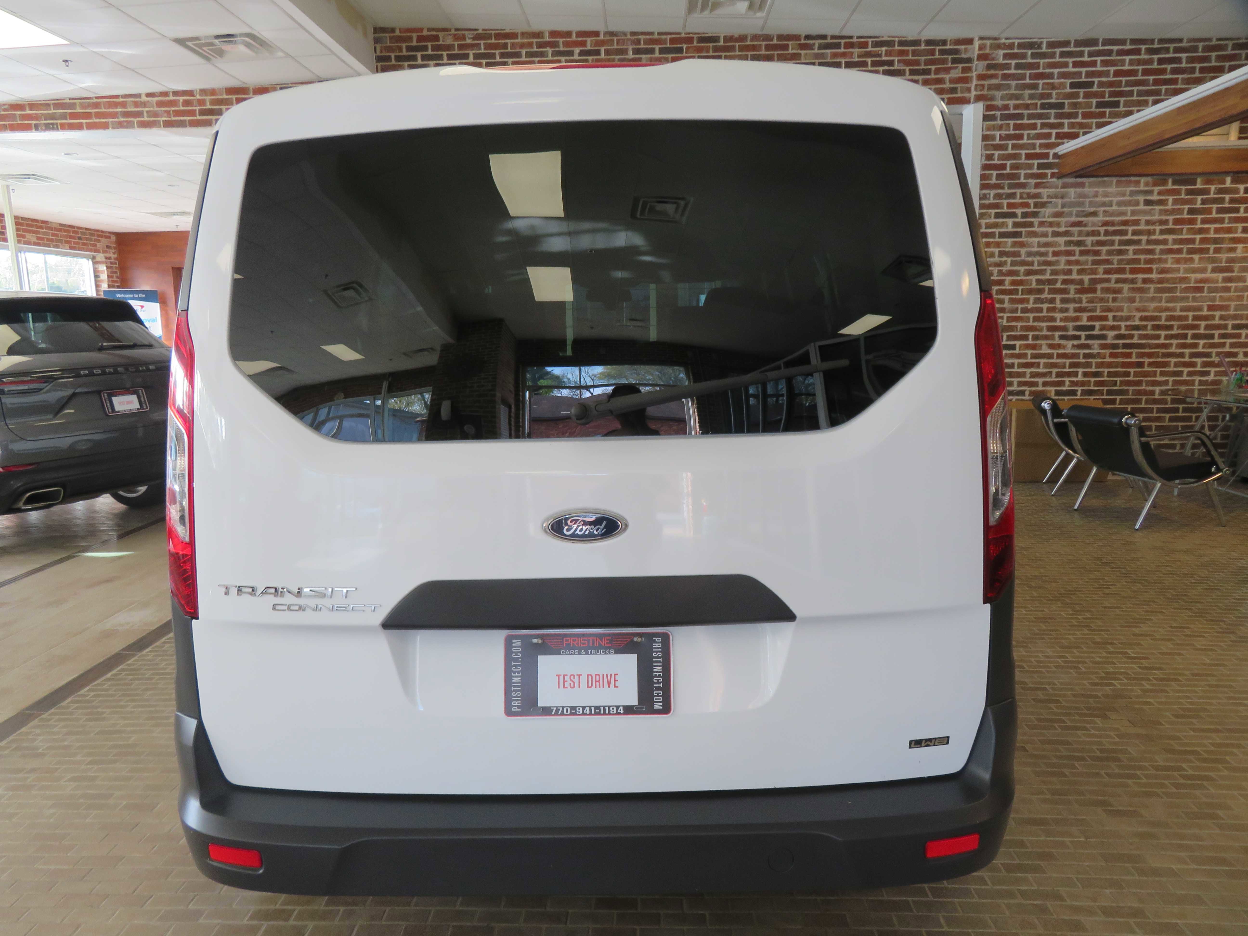 Used 2016 Ford Transit Connect XL image 5
