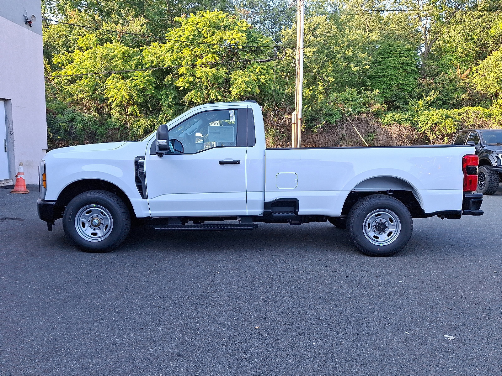 New 2026 Ford F250 XL w/ 360-Degree Camera Package RWD image 11
