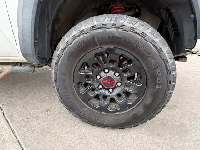 Used 2017 Toyota Tacoma TRD Pro AWD/4WD image 32