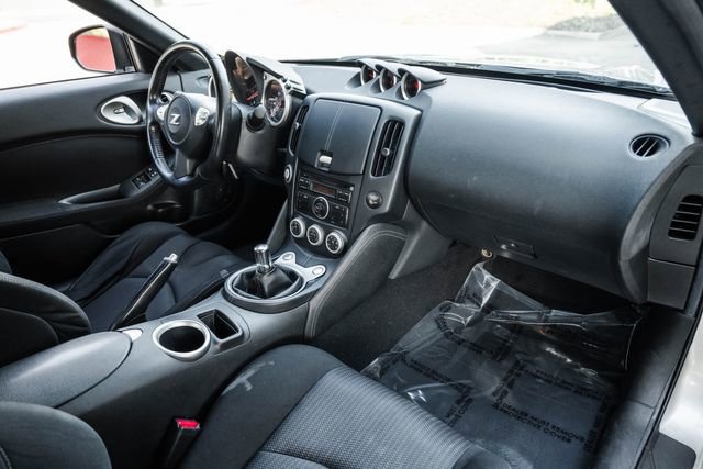 Used 2009 Nissan 370Z Coupe image 15