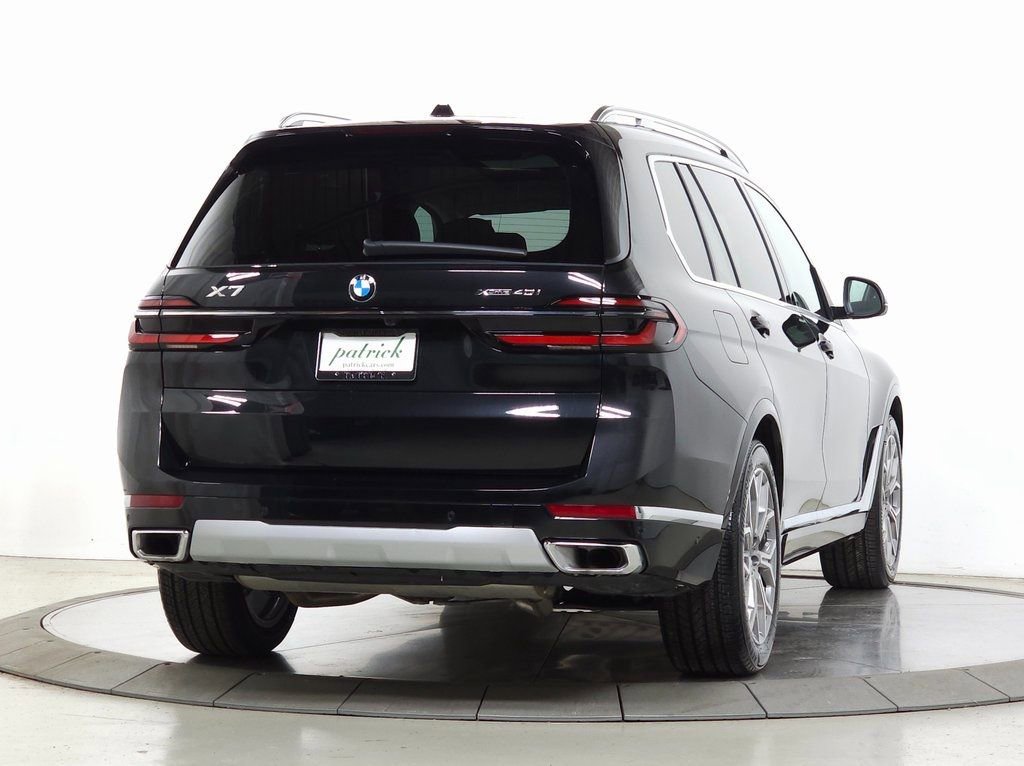 Used 2025 BMW X7 xDrive40i w/ Climate Comfort Package image 10