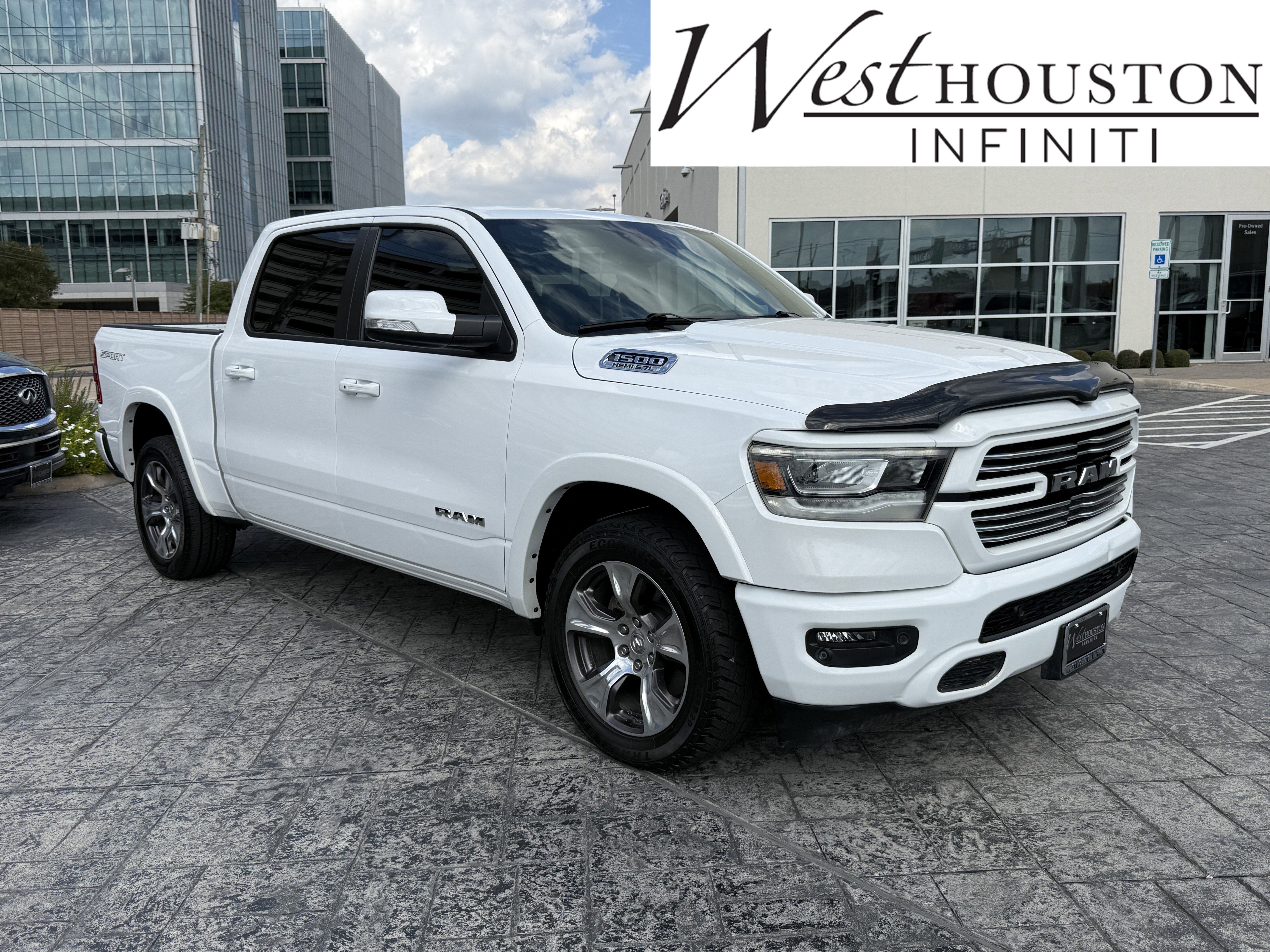 Used 2022 RAM 1500 Laramie w/ Sport Appearance Package