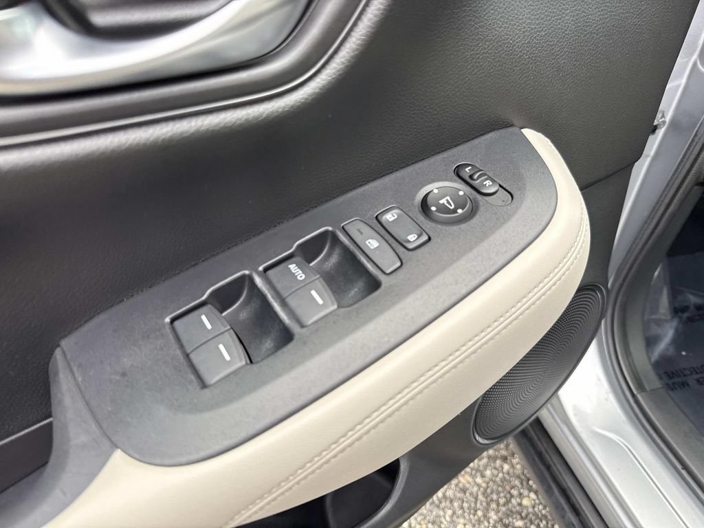 Used 2024 Honda HR-V LX image 21