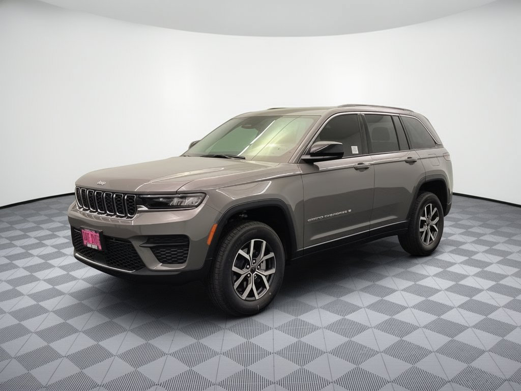 New 2027 Jeep Grand Cherokee Laredo