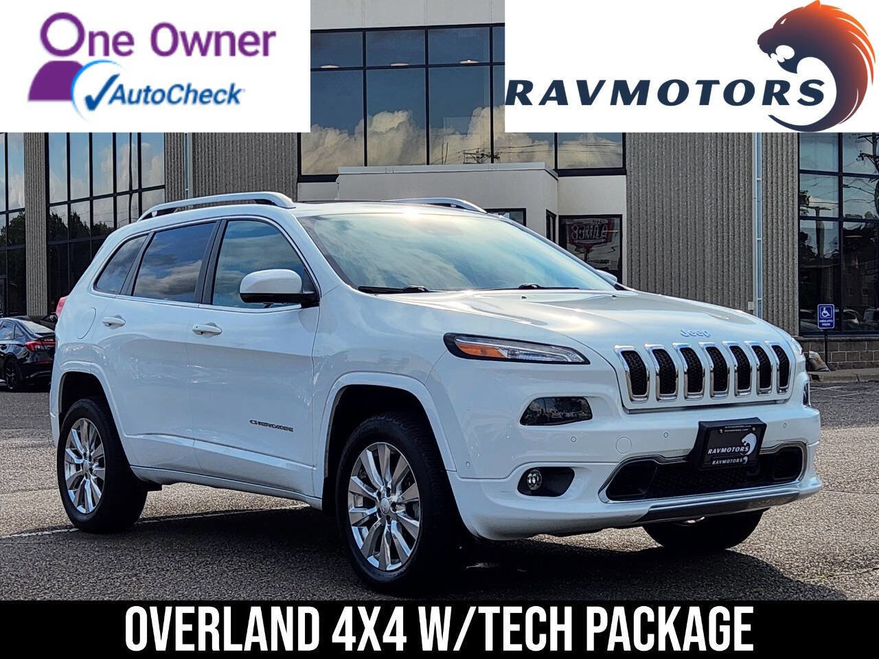 Used 2017 Jeep Cherokee Overland w/ Technology Group image 1