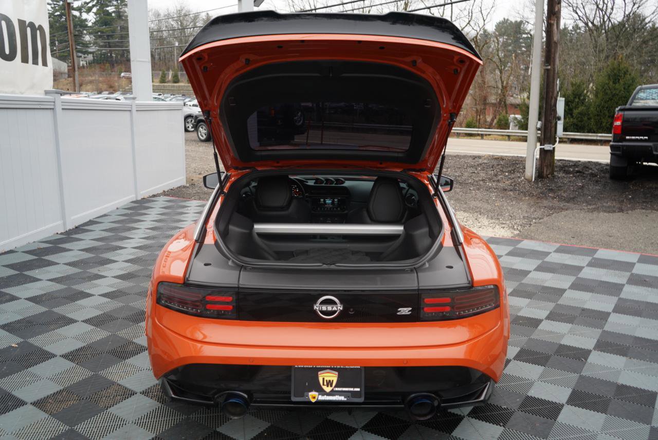 Used 2024 Nissan Z Performance w/ Heritage Edition image 46