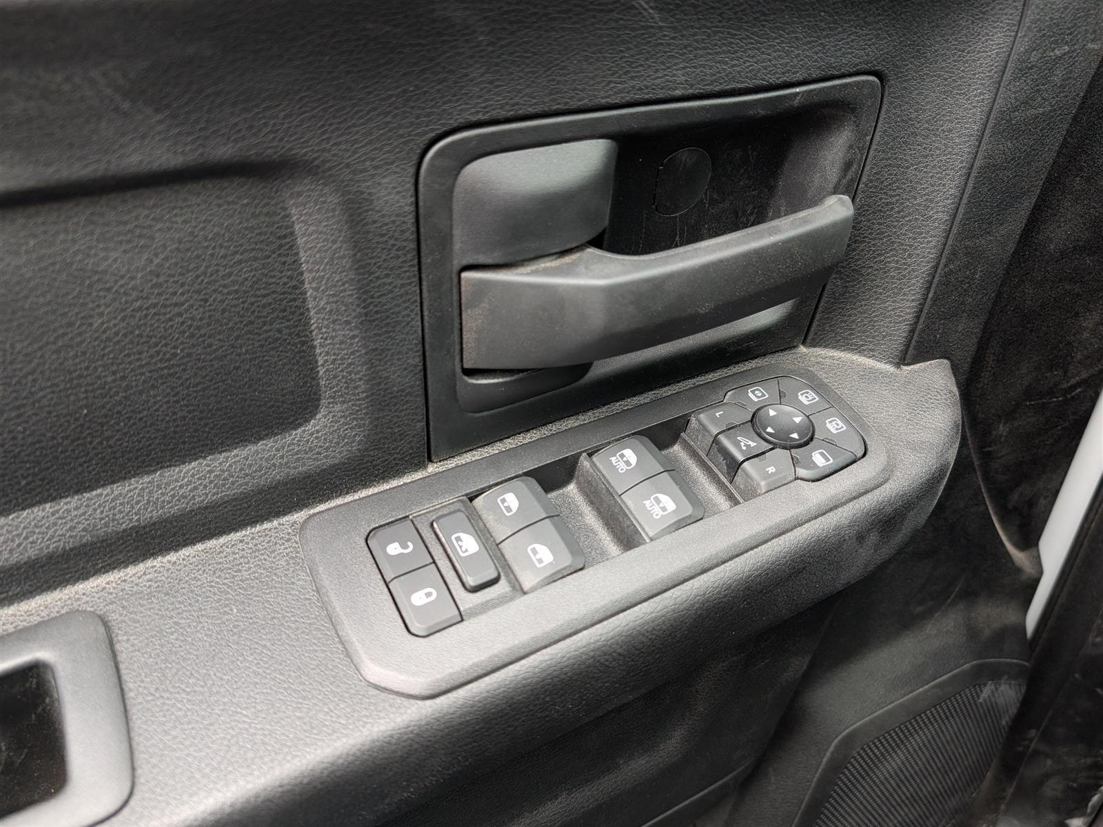 New 2025 RAM 2500 Tradesman AWD/4WD image 16