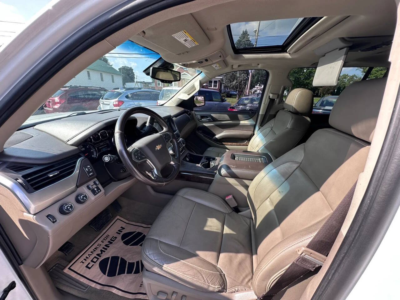 Used 2017 Chevrolet Suburban LT w/ LT Signature Package AWD/4WD image 10